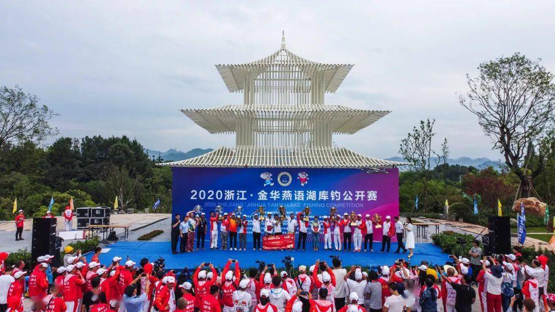 包含吉林火山主场拼搏，争取冲击前列的词条