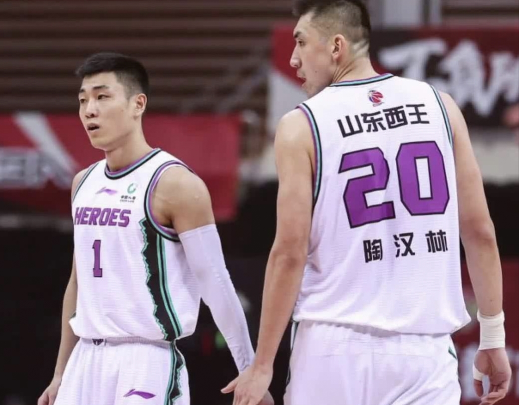 新疆队横扫山西队,高诗岩惊艳四座 新疆队横扫山西队,高诗岩惊艳四座