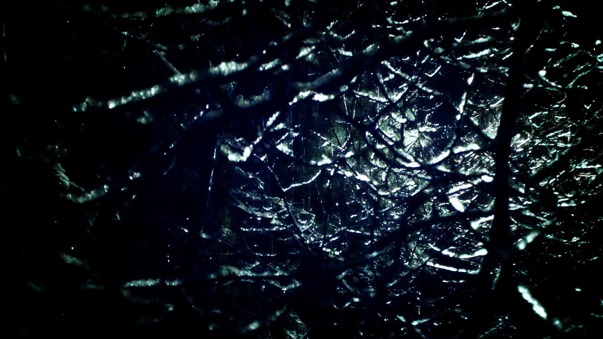 当欧冠决赛的镁光灯照亮篮球场，活塞的工业烈焰如何熔断鹈鹕的翅膀？