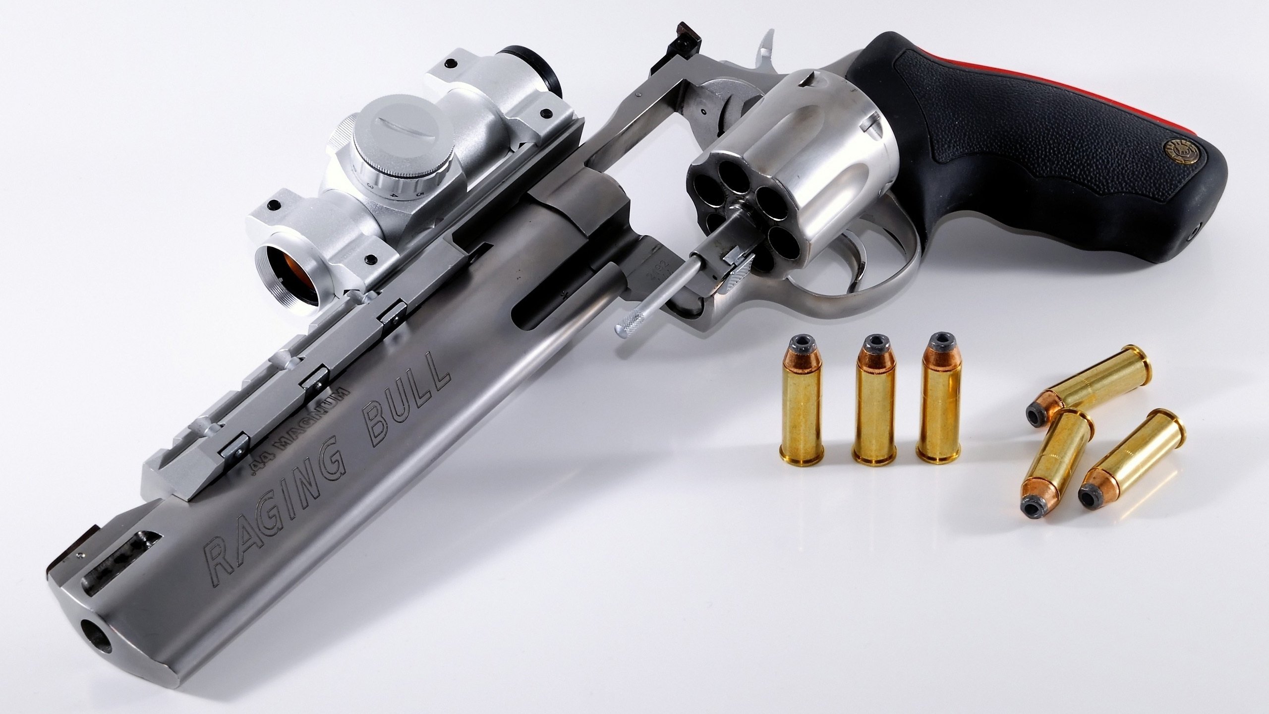 坚壁锁群狼,当爱德华兹的沉默织成胜利的挽歌