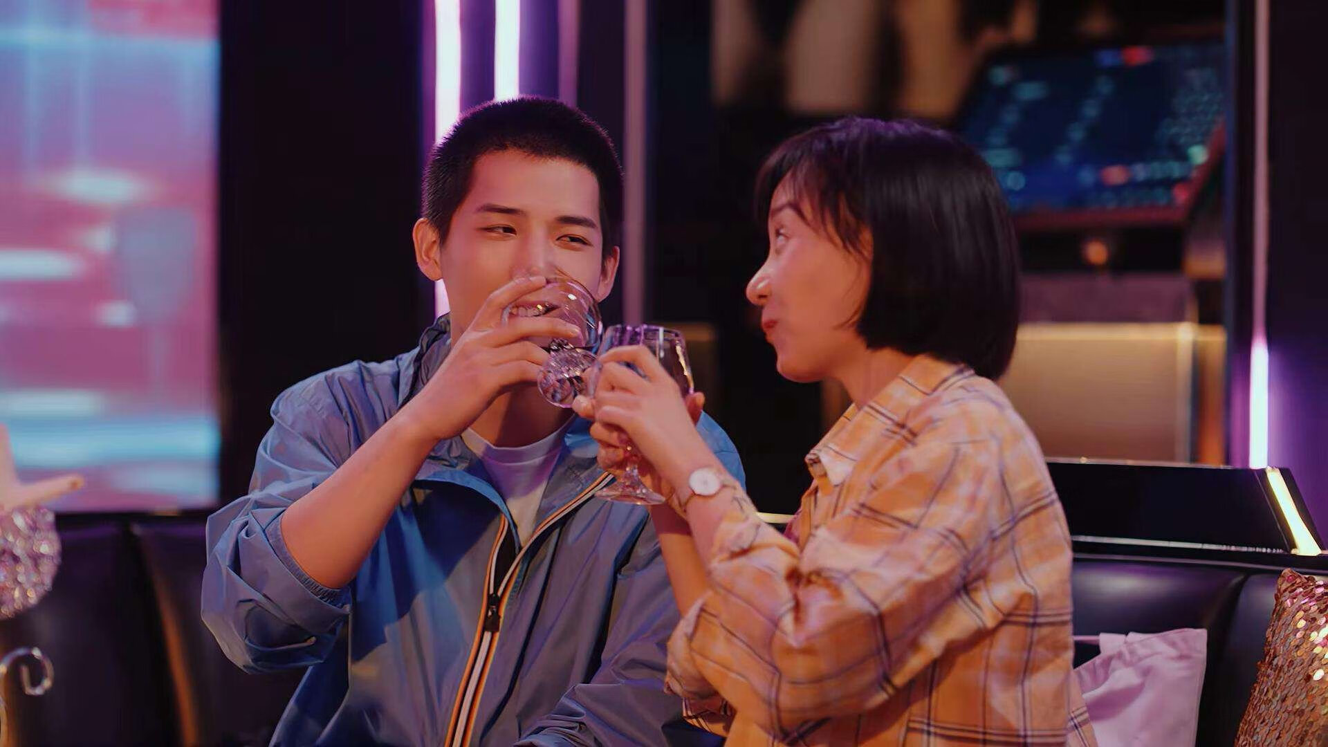 锁链与齿轮,塔图姆的窒息缠绕与勇士团队的精密协作